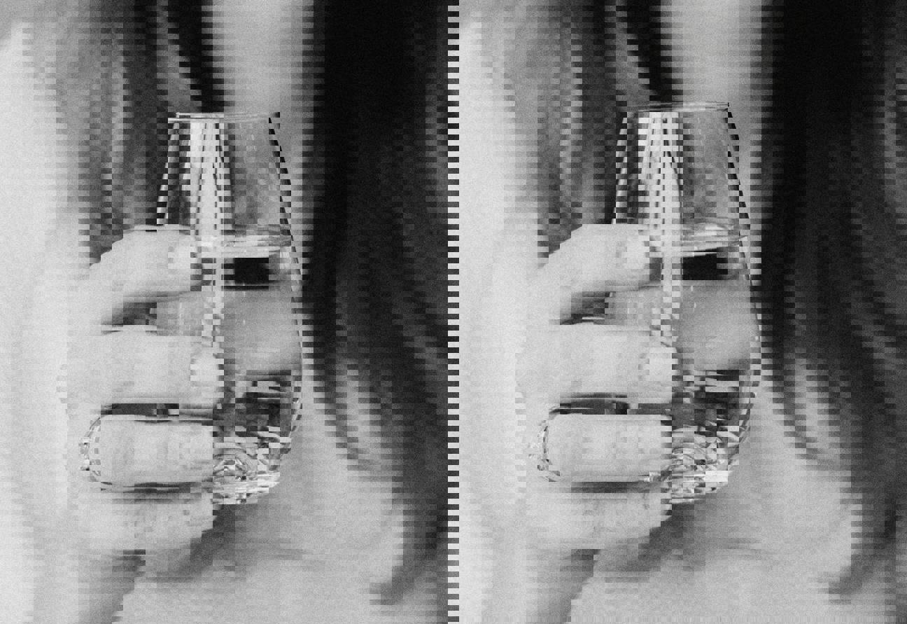 Obyčejná sklenice vody jako cesta k vnitřnímu klidu