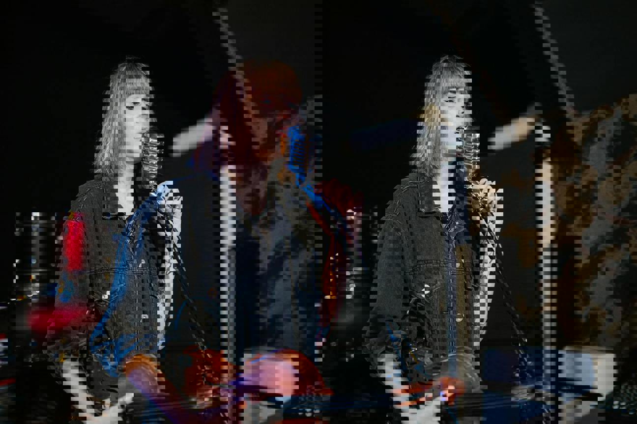 Cesta k vlastnímu jménu: O odvaze najít svůj hlas ve stínu legendy